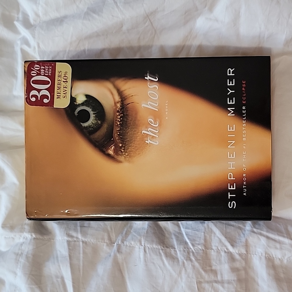 The Host – Stephenie Meyer – Hardcover – First Edition – Like New